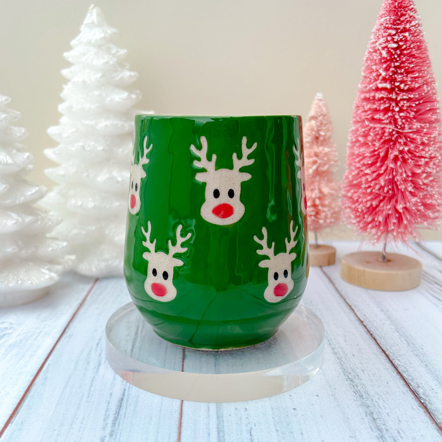Green Reindeer 16 Ounce Mug