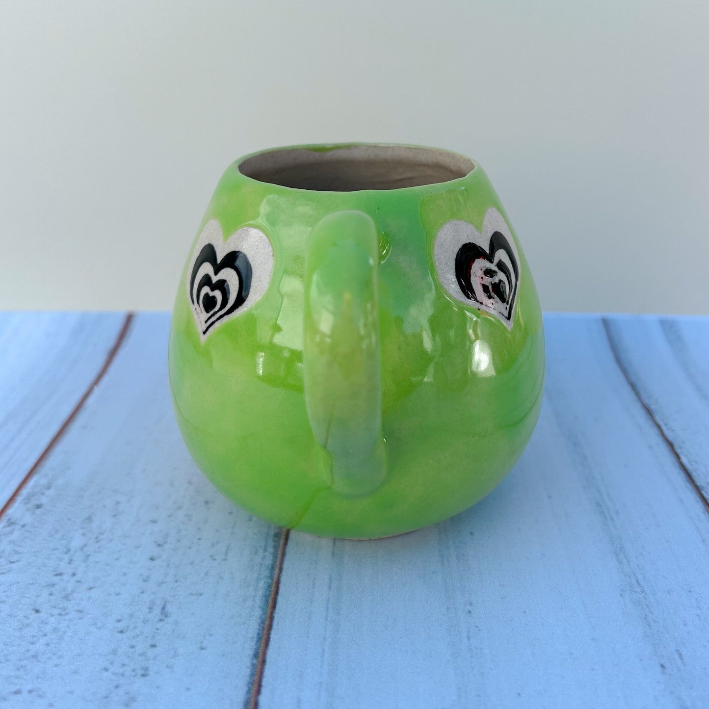 Green Heart 12 Ounce Ceramic Mug