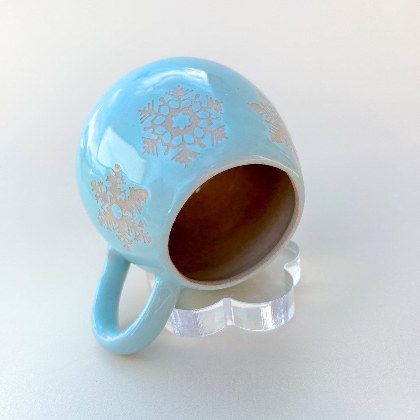 Blue Snowflake 12 Ounce Ceramic Mug