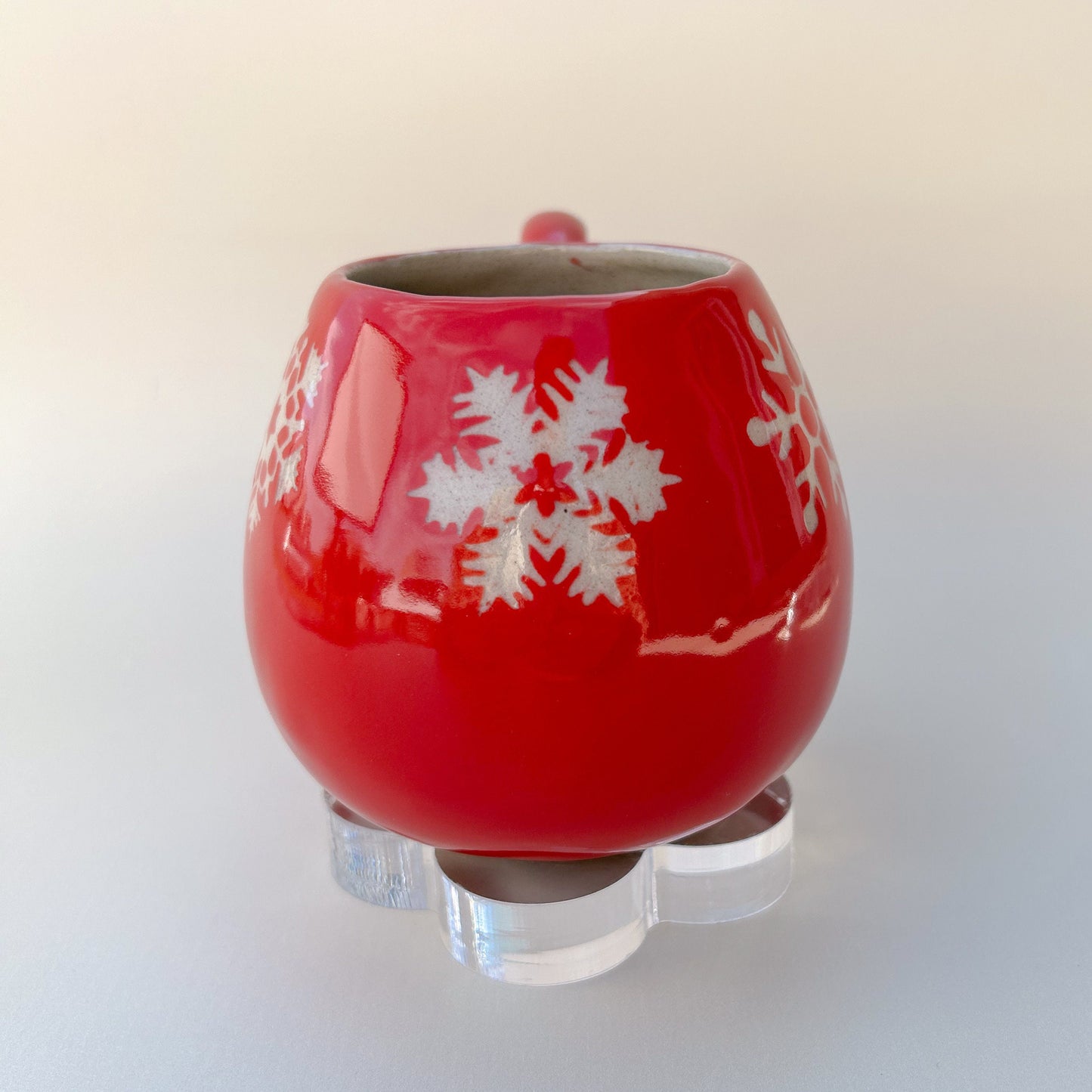 Red Snowflake 12 Ounce Ceramic Mug