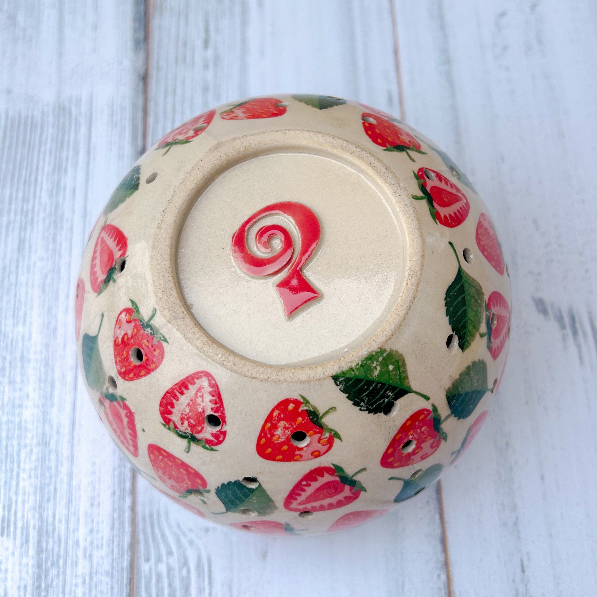 Strawberry Berry Ceramic Bowl, Handmade Strawberry Bowl, Gardener Gift Idea, Strawberry Lovers, Berry Gift For Mom, Fruit Bowl