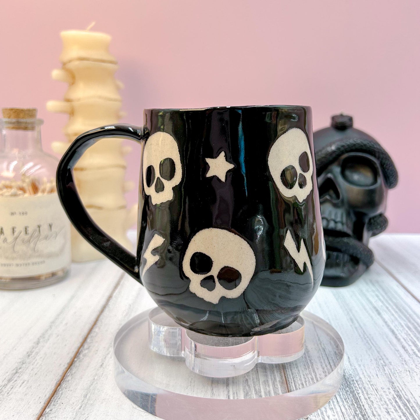 Black Skull Ceramic Coffee Mug, Autumn Gift For Her, Retro Fall Mug, Halloween Gift, Spooky Mug Handmade, Cute Autumn Mugs, Skull mug