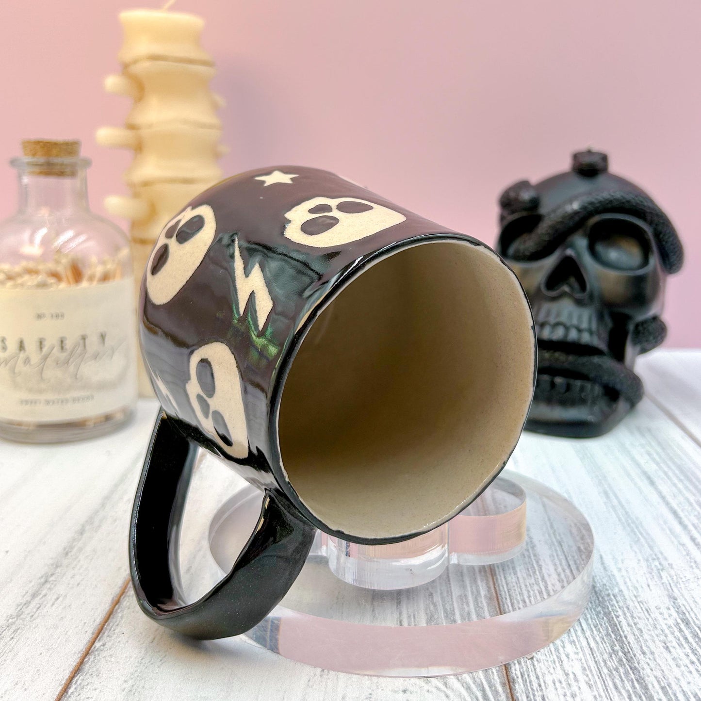 Black Skull Ceramic Coffee Mug, Autumn Gift For Her, Retro Fall Mug, Halloween Gift, Spooky Mug Handmade, Cute Autumn Mugs, Skull mug