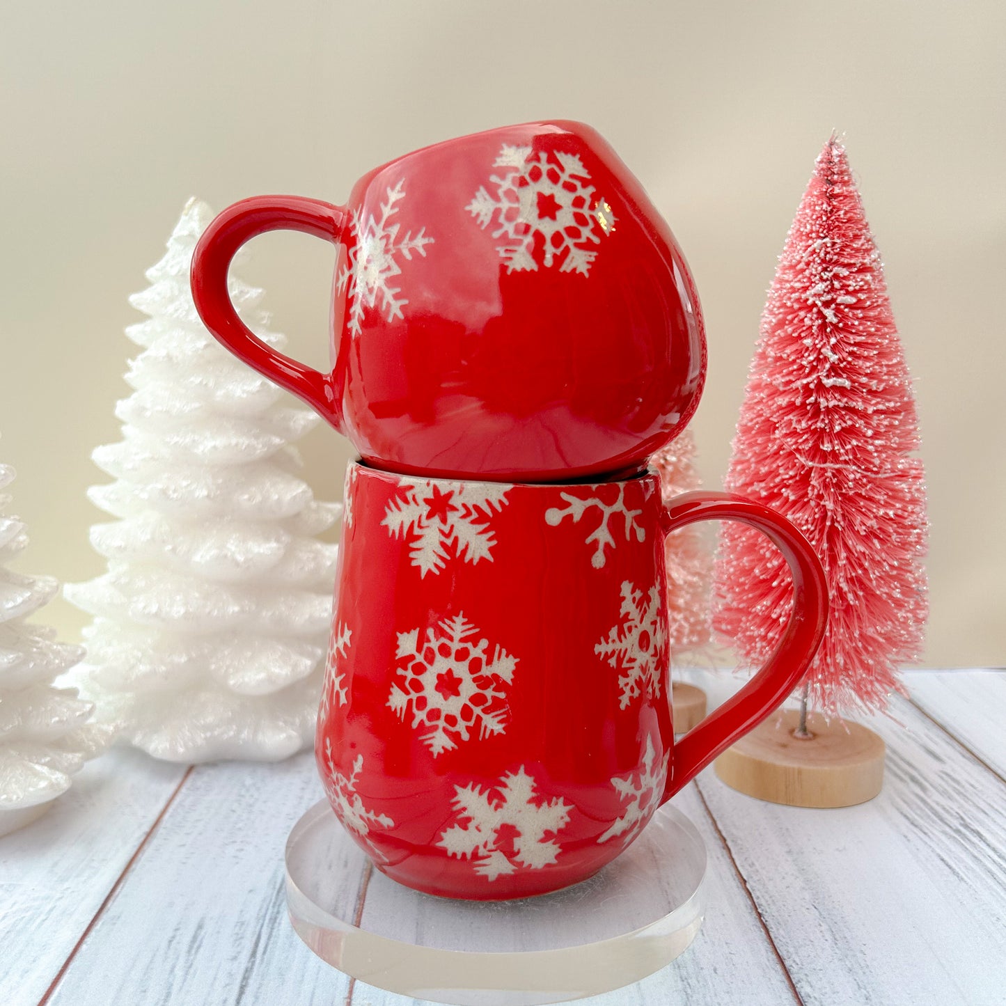 Red Snowflake 12 Ounce Ceramic Mug