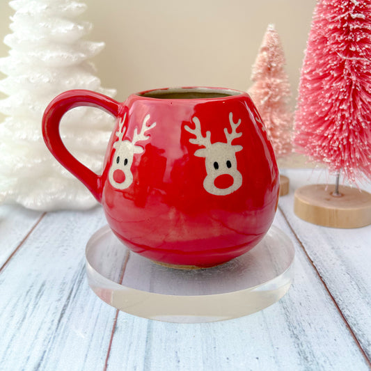 Red Reindeer 12 Ounce Ceramic Mug