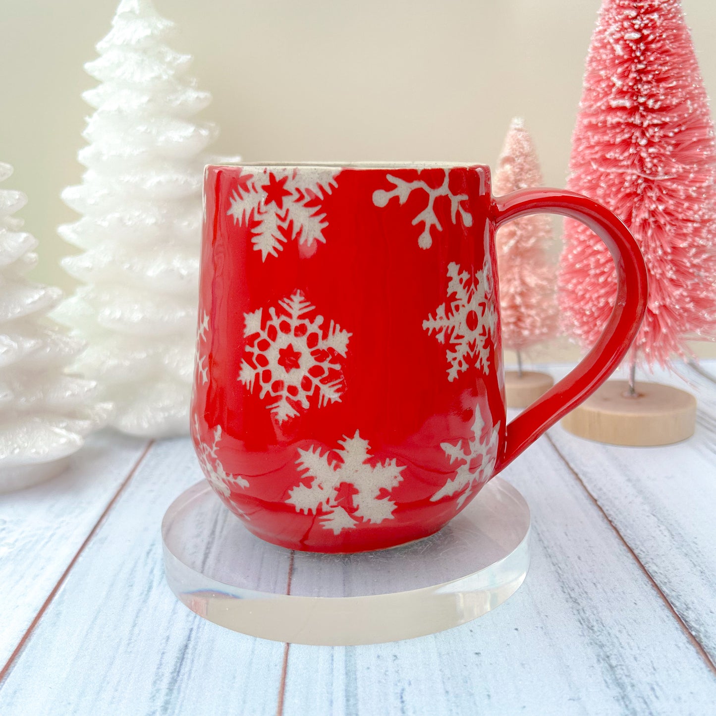 Red Retro Snowflake Ceramic Mug 16 Ounces