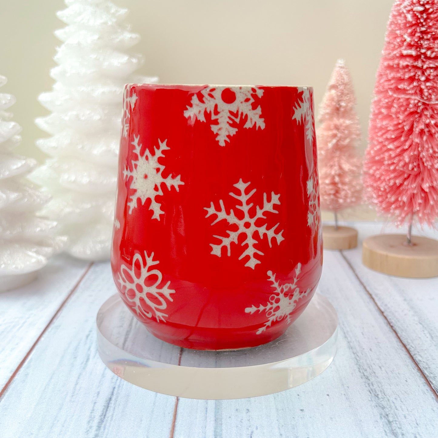 Red Retro Snowflake Ceramic Mug 16 Ounces