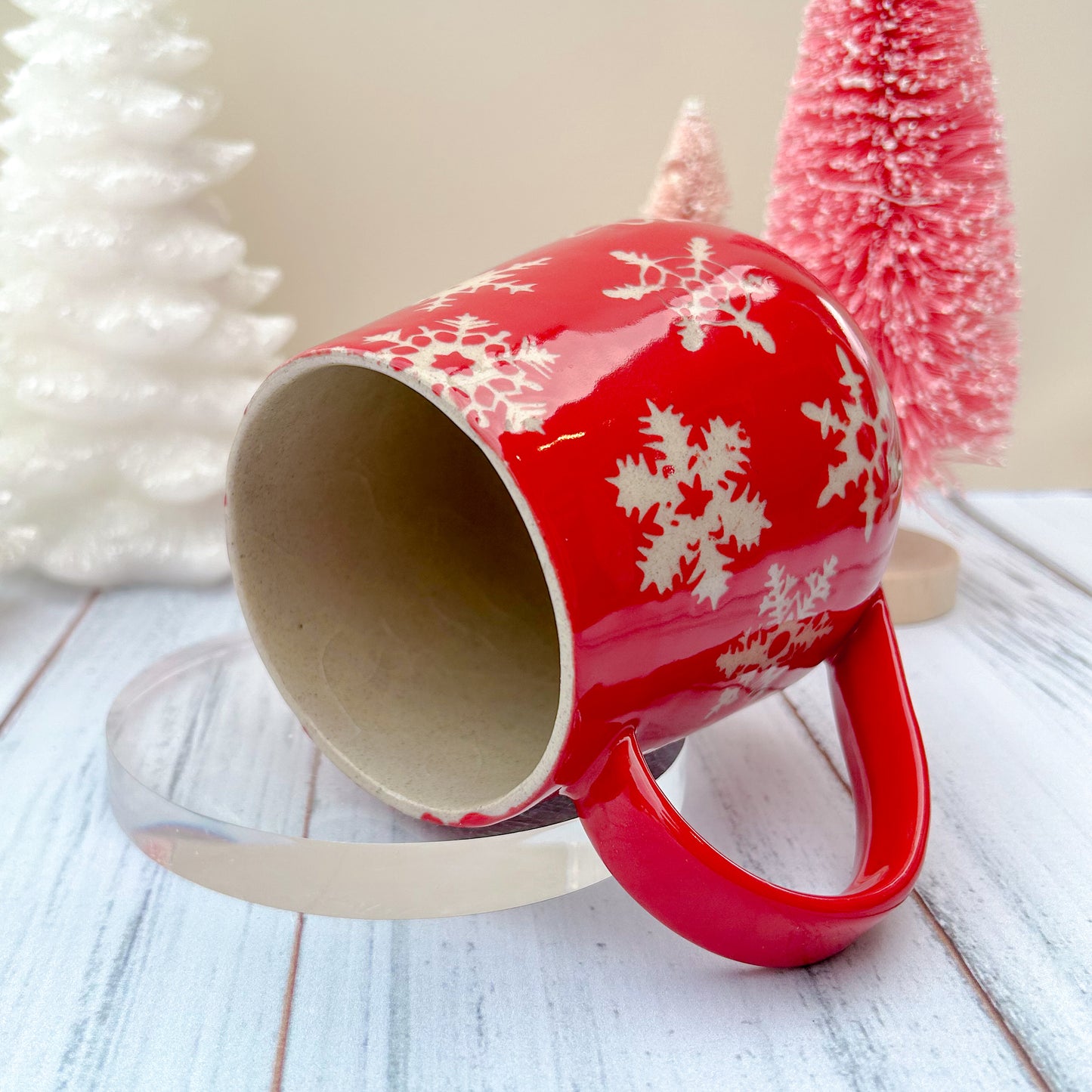 Red Retro Snowflake Ceramic Mug 16 Ounces