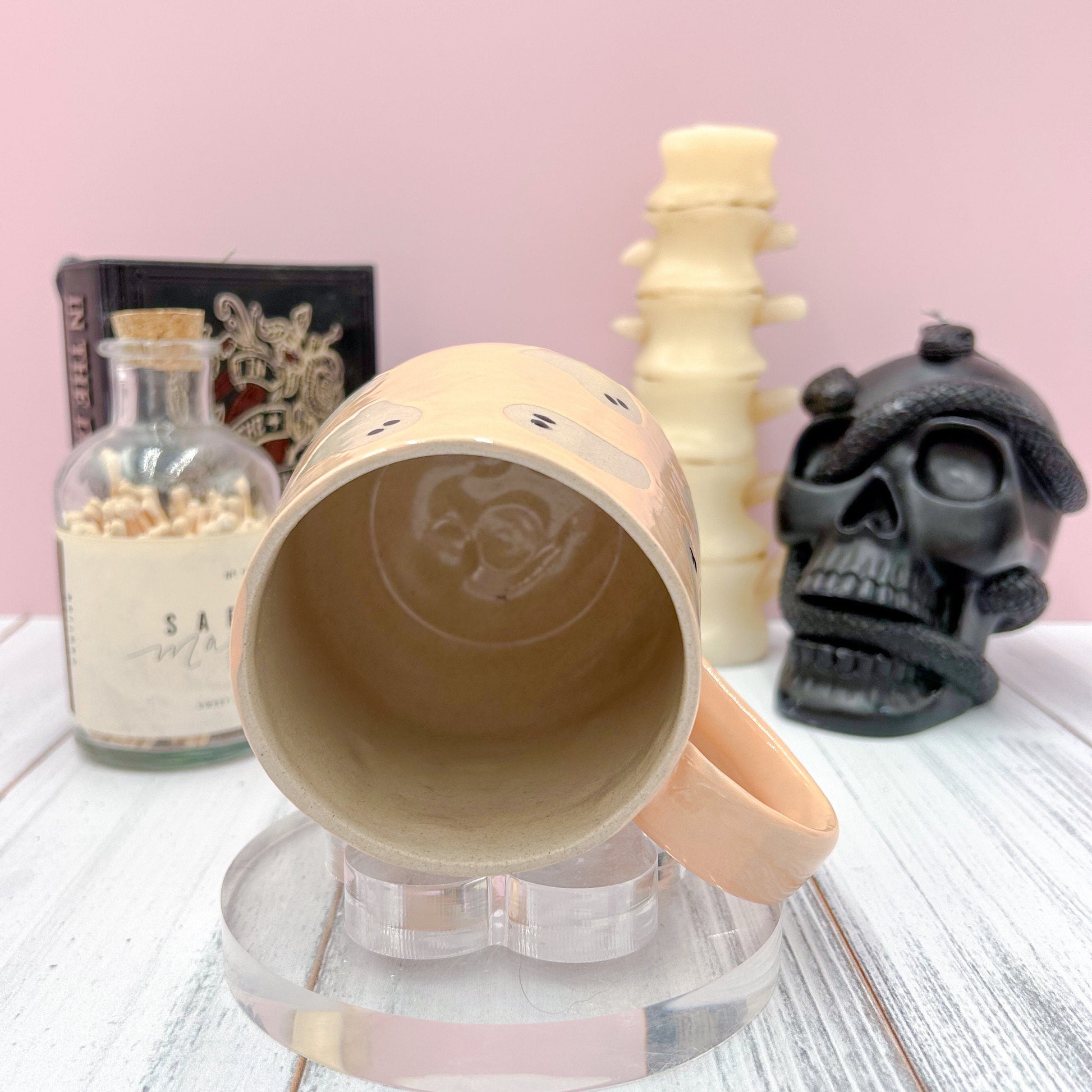 Peach Ghost Ceramic Mug, Autumn Gift For Her, Retro Fall Mug, Halloween Gift, Spooky Mug Handmade, Cute Autumn Mugs, Cozy Fall Gift