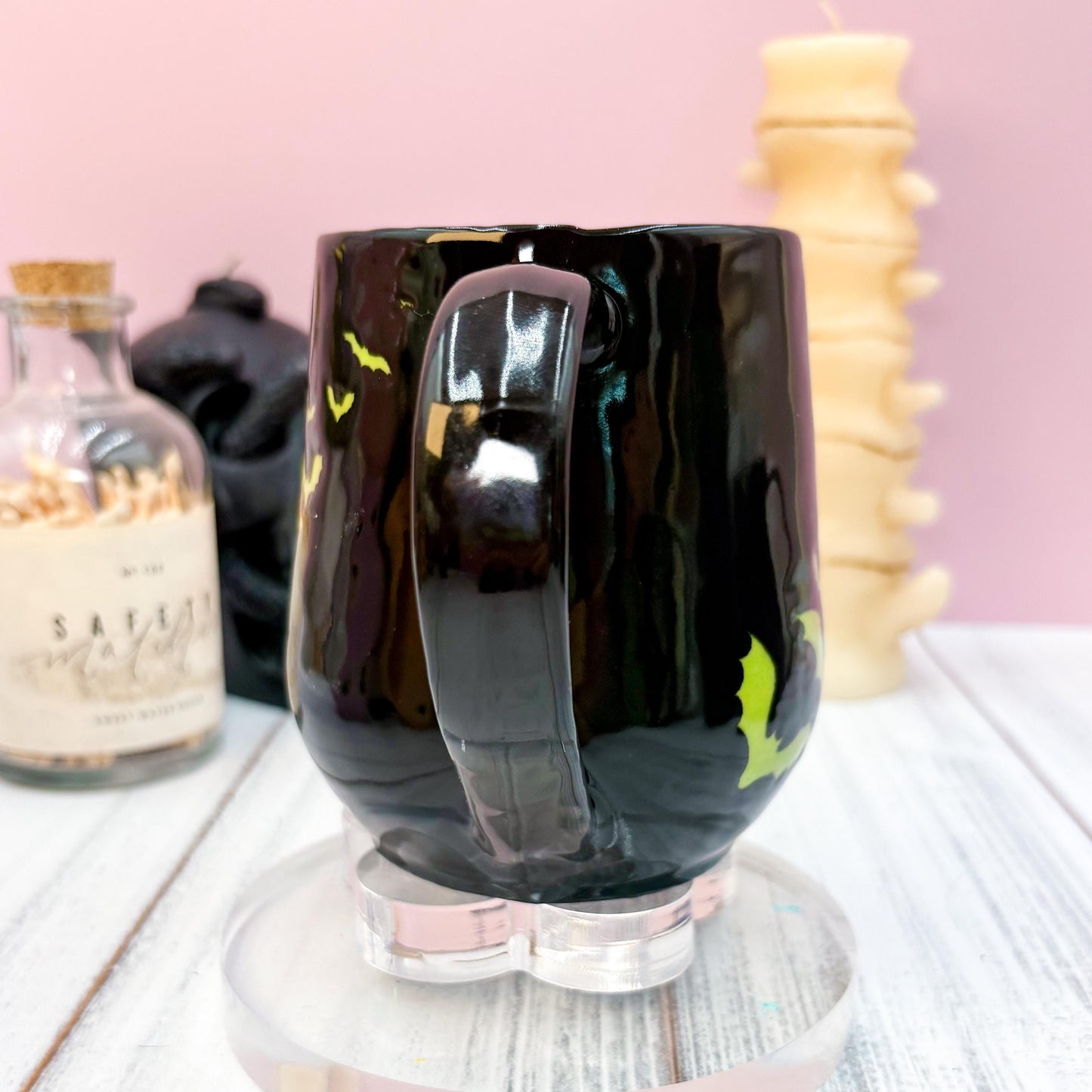 Green and Black Bat Ceramic Mug, Autumn Gift For Her, Retro Fall Mug, Halloween Gift, Spooky Mug Handmade, Cute Autumn Mugs, Fall Gift Mom