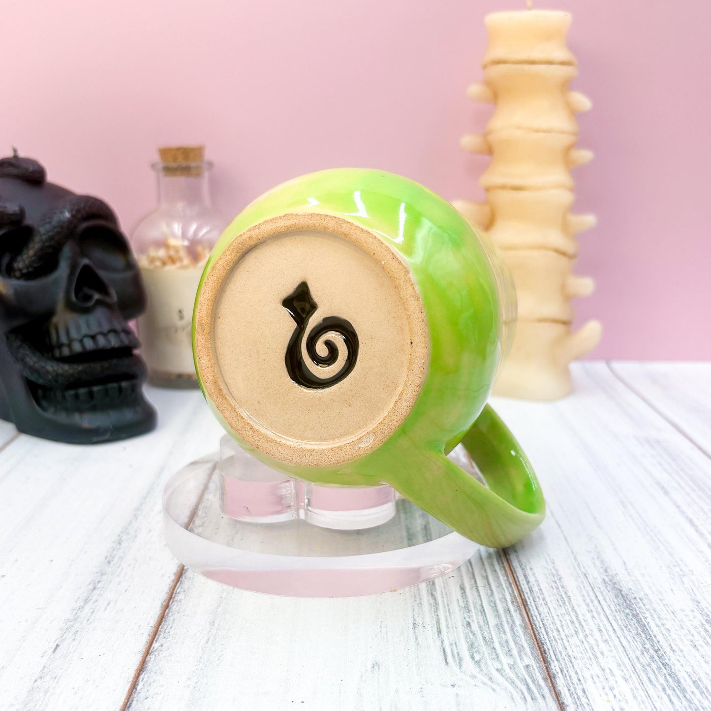 Green Bat Ceramic Mug, Autumn Gift For Her, Retro Fall Mug, Halloween Gift, Spooky Mug Handmade, Cute Autumn Mugs, Fall Gift Mom