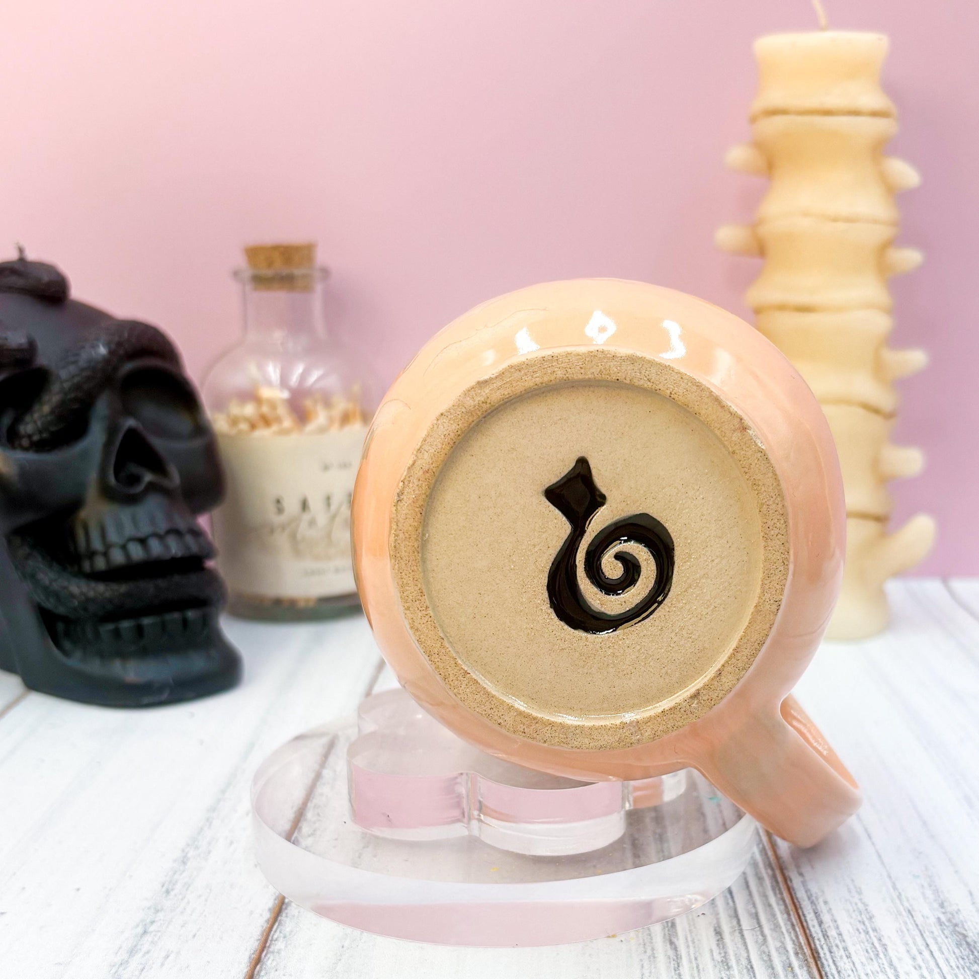 Peach Bat Ceramic Mug, Autumn Gift For Her, Retro Fall Mug, Halloween Gift, Spooky Mug Handmade, Cute Autumn Mugs, Fall Gift Mom
