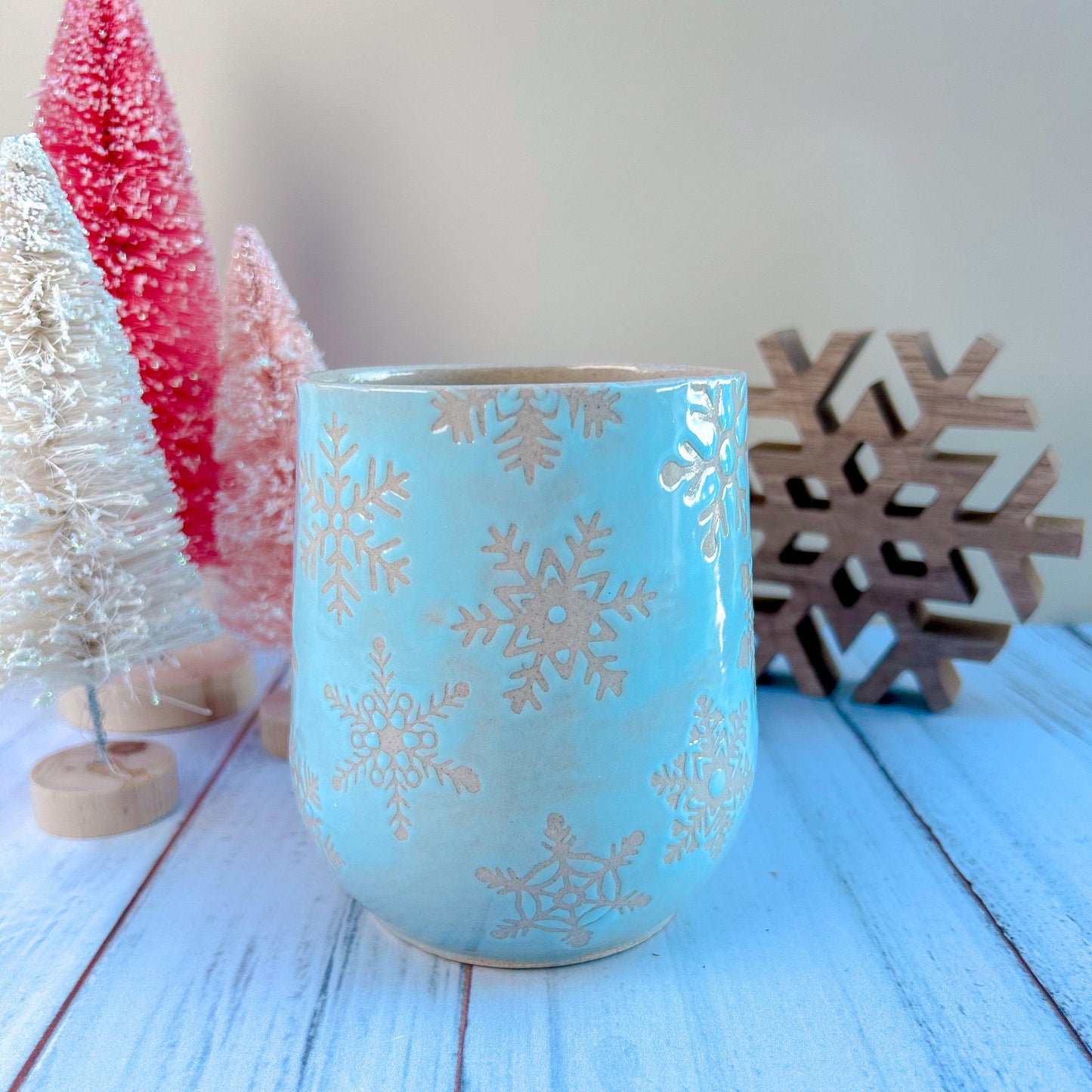 Blue Snowflake 16 Ounce Ceramic Mug
