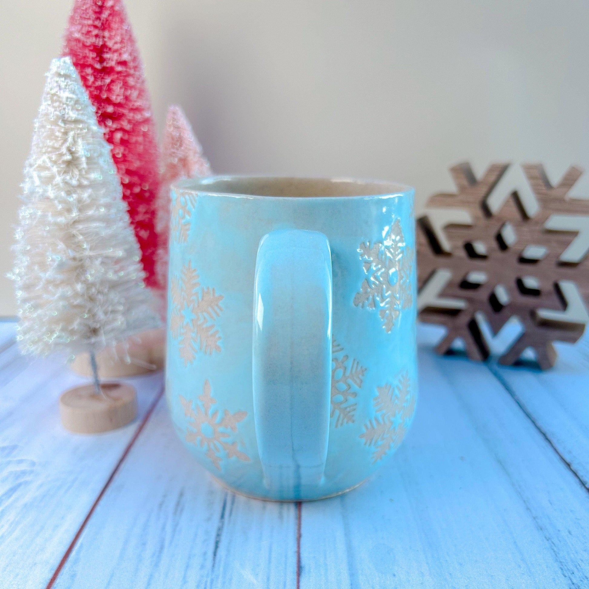 Blue Snowflake 16 Ounce Ceramic Mug
