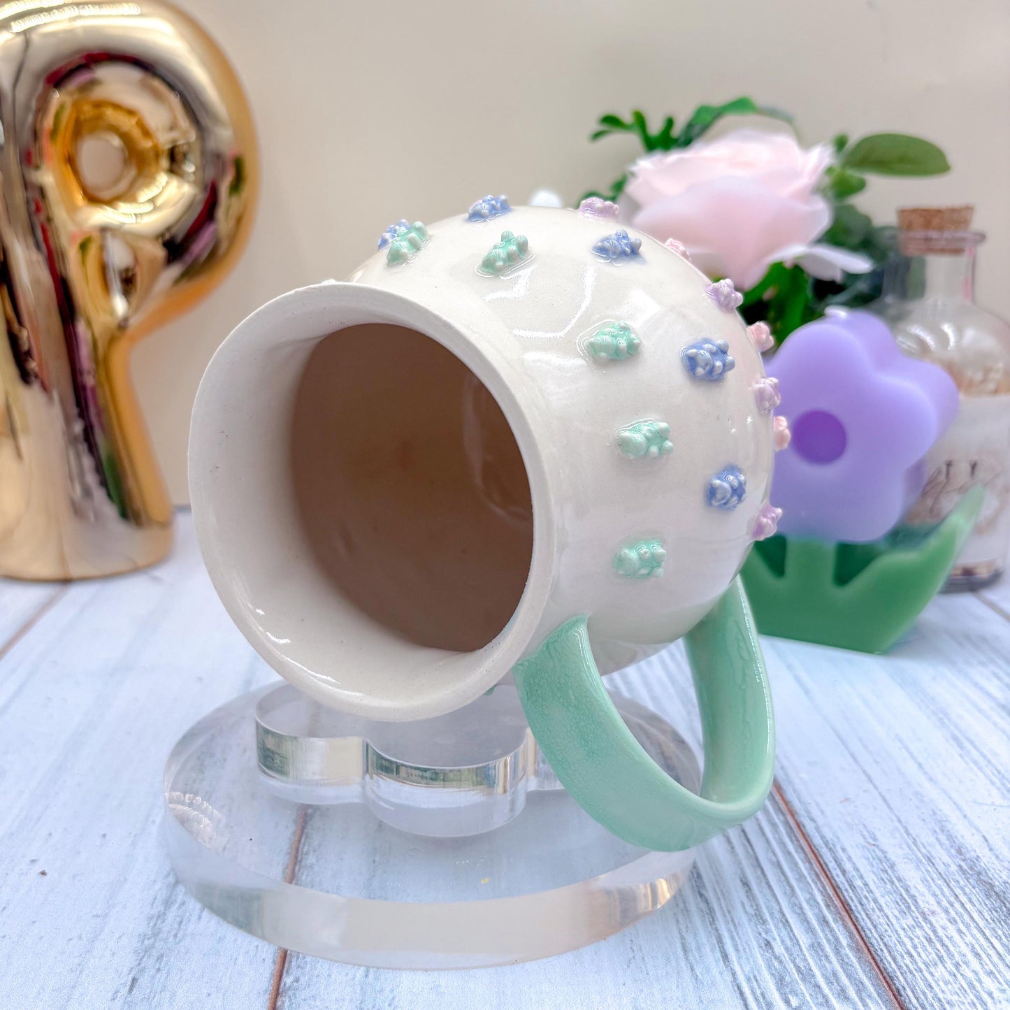 Ombré Gummy Bear 20 Ounce Ceramic Mug, Ceramic Coffee Mug Handmade, Wife Gift Idea, Gummy Bear Lover, Gummy Bear Mug For Mom, Gummy Bear cup