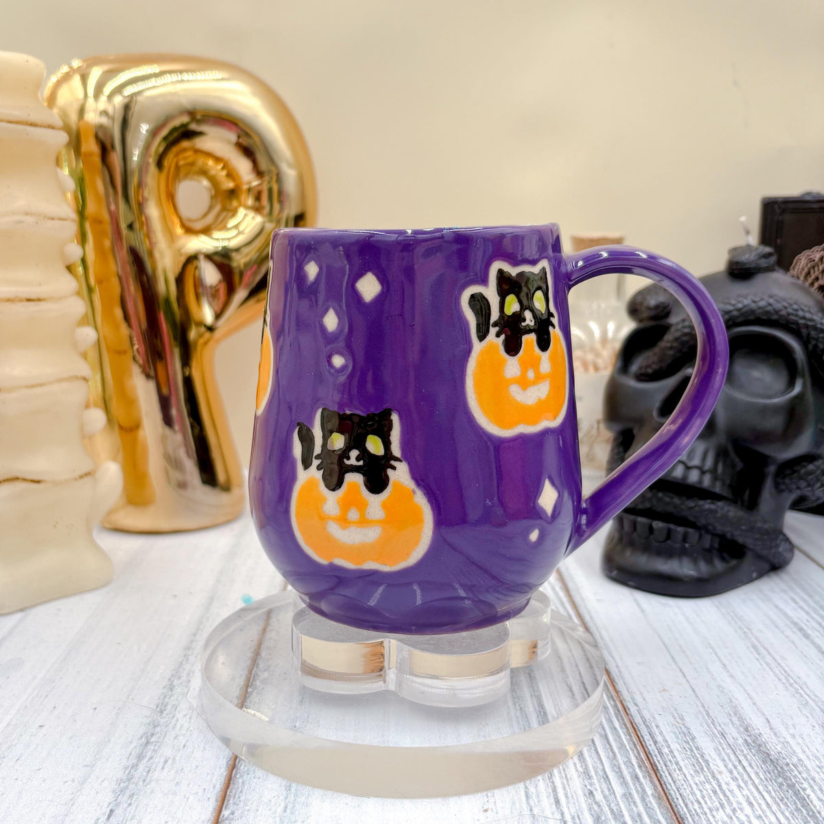 Dark Purple Kitty Pumkin Ceramic Mug, Autumn Gift, Retro Fall Mug, Halloween Gift, Spooky Mug Handmade, Cute Autumn Mugs, Cat Mug, Pumpkin